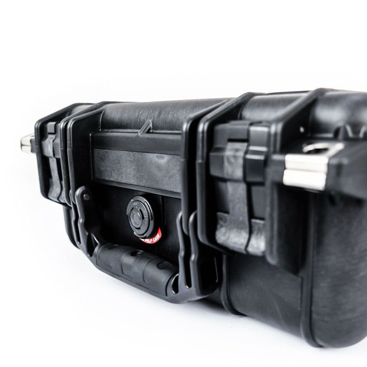 peli-1400-latch Peli 1400 handle