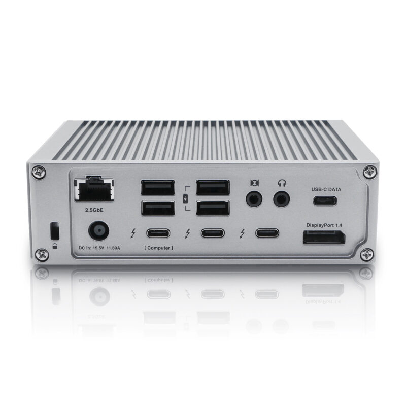 TS4_Horizontal-USB-Ports CalDigit TS4 - rear ports side