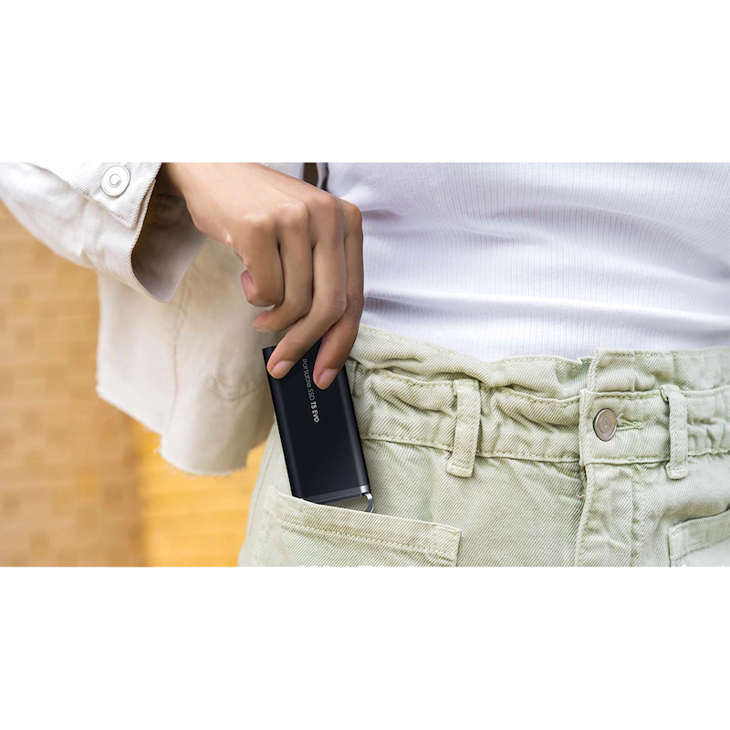T5-8TB_Easy-to-Carry Samsung T5 SSD 8TB - pocket sized