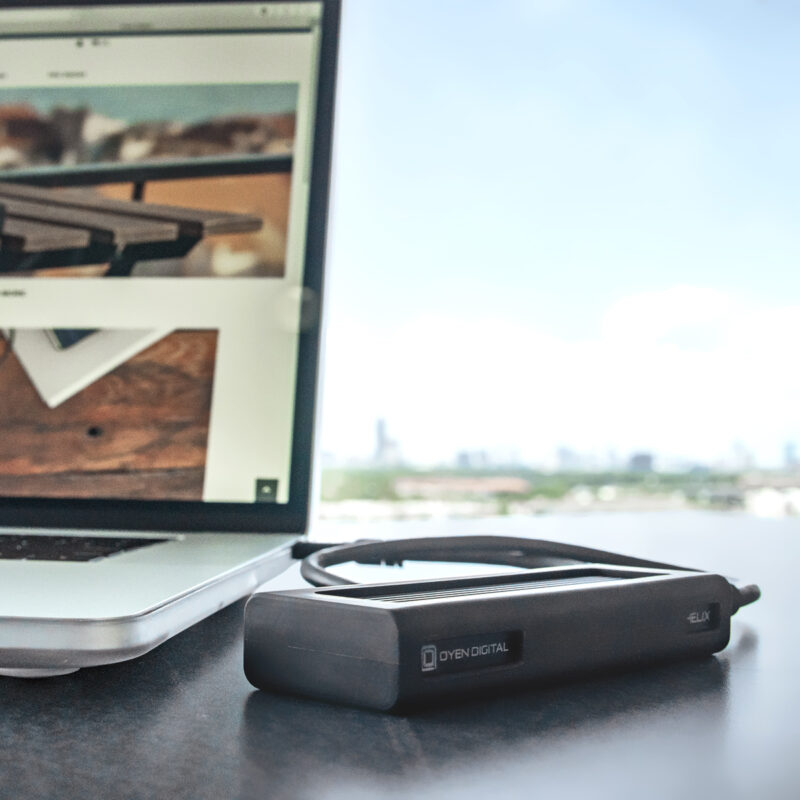 helix-lifestyle Oyen Digital Helix SSD - Lifestyle