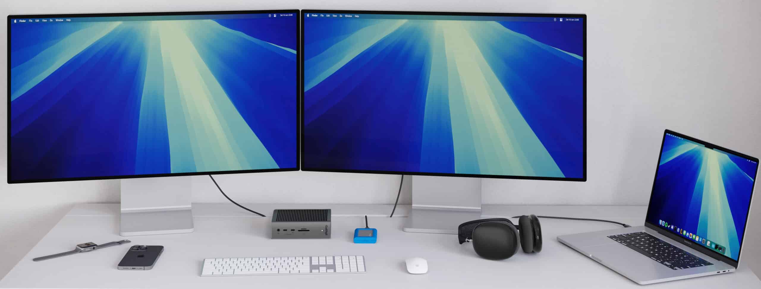 caldigit ts5 CalDigit TS5 with Monitors