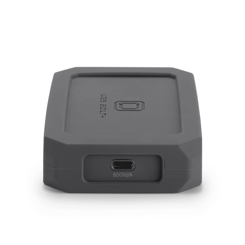 U35Bolt-flat-plug-end Oyen Digital - U35 Bolt+ USB4 80Gbps port - rear